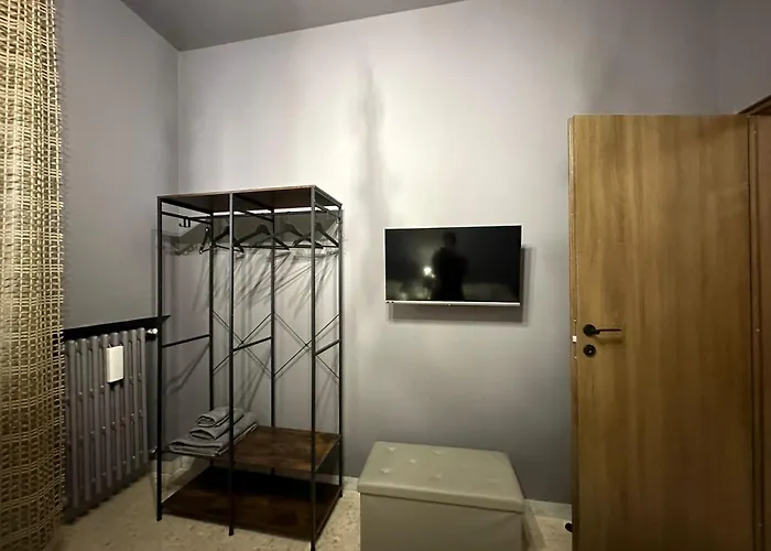 Nicodemo12 & Posto Auto شقة *